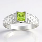 Cavill - Elegante Ring 925 Sterling Zilver met Platina Laag - Groene Sfeen 0.758 ct Princess Geslepen - Madagaskar Edelsteen - Bezel Zetting