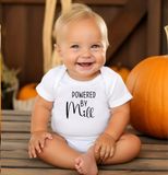 Merkloos / Sans marque Powered by milk - Baby Romper - Unisex - Size 62 - White with Text - Short Sleeve