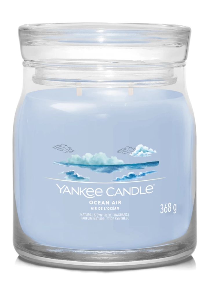 Yankee Candle Ocean Air Signature Medium Jar - Cylinder Scented Candle - 50 Hours