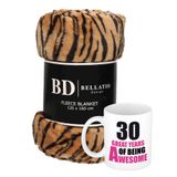 Bellatio Design Cadeau verjaardag 30 jaar vrouw set - Fleece plaid/deken tijger print met 30 great years awesome mok -