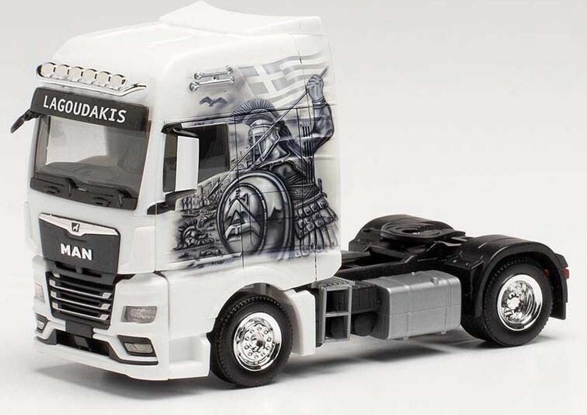 Herpa MAN vrachtwagen TGX GX Lagoudakis 1/ Archilles, Held von Troja schaal 1:87 lengte 6,5cm