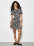 Apricot Jersey mini-jurk met bloemblaadjesprint