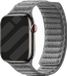 Strap-it Alcantara bandje geschikt voor Apple Watch bandje -Series 1/2/3/4/5/6/7/8/9/SE/Ultra (44mm / 45mm / 49mm) - Kunstleer - Magneetsluiting - Grijs