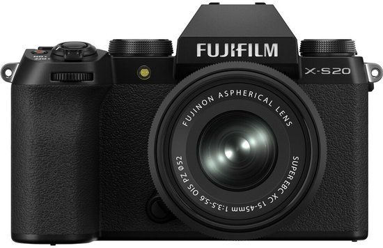 FUJIFILM X-S20 + XC 15-45mm