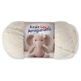 Knit Me Amigurumi Fluwelen chenillegaren, grof garen om te haken, 50 g/55 m, superzacht polyester voor teddy's, pluche speelgoed en dekens, EN71-3 en Oeko-Tex gecertificeerd, 5,5 mm haak (crème)