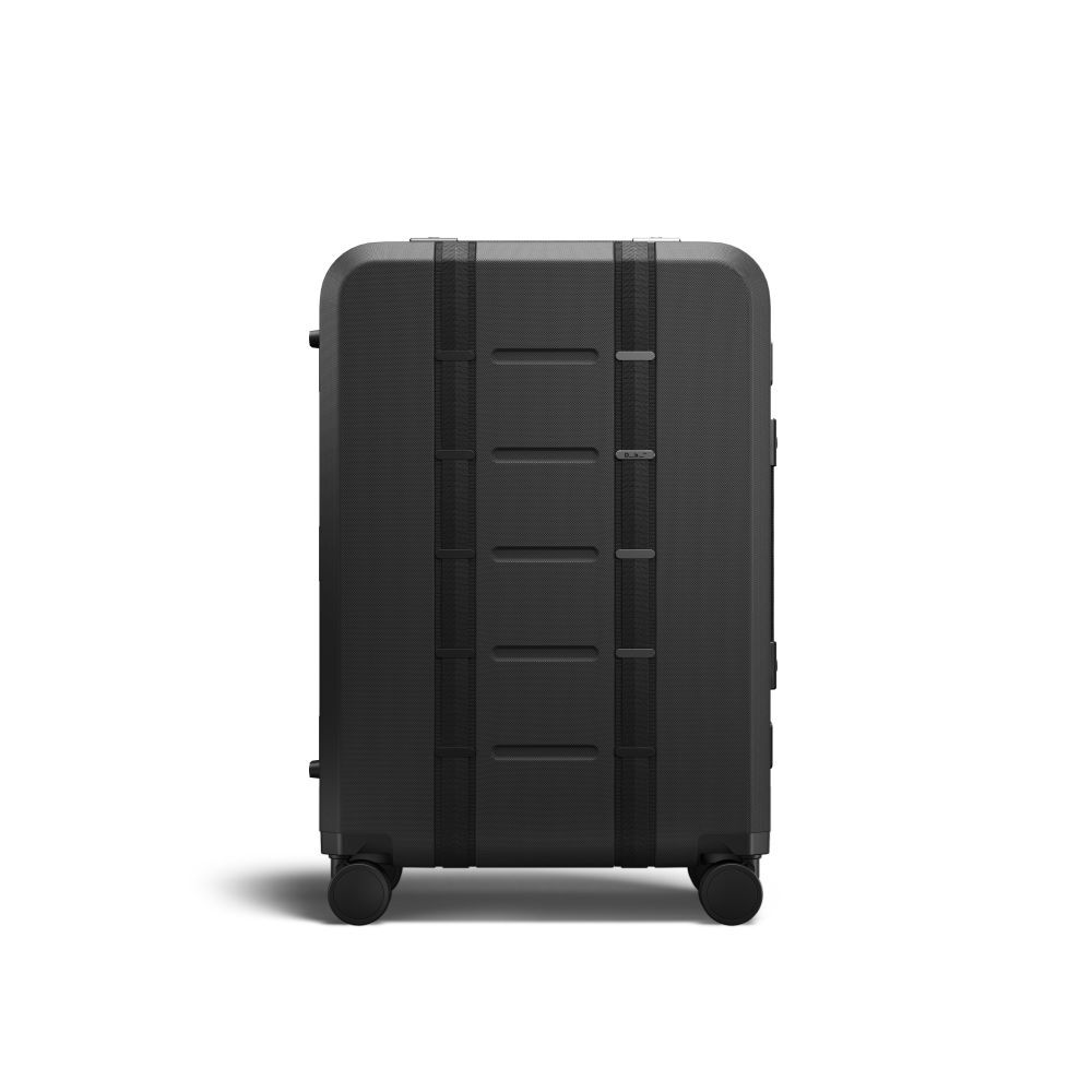 D__b__™ D__b__™ Ramverk Pro Check-in Luggage Medium, Black Out