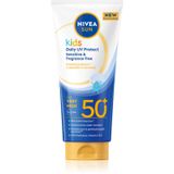 NIVEA Sun Kids Lotion de soin quotidienne pour peaux sensibles, formule légèrement hydratante avec panthénol et vitamines C & E, hydratation douce pour le corps et le visage des enfants, 100 ml