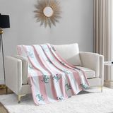 Juicy Couture Cabana Roze gestreepte pluche deken 127 x 178 cm - luxe microvezeldeken voor ultiem comfort en gezellige warmte