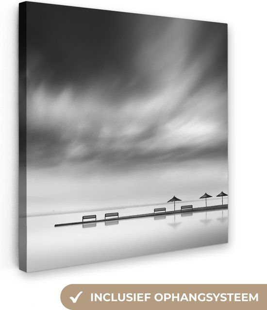 OneMillionCanvasses Canvas schilderij - Steiger - Bankje - Parasol - Water - 50x50 cm