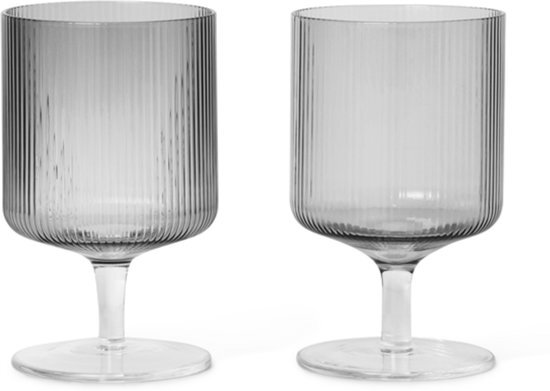 Ferm Living Ripple Wijn Glas - Set van 2 - Smoked Grey