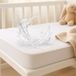 Dudu N Girlie Waterdichte en stille matrasbeschermer voor kinderbed, 120 x 60 cm, ademende badstof, wit