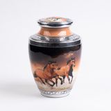 Urn Store Smulders Verhuur & Handelsonderneming B.V. Paarden Urn Groot 3,5 liter Bruin met Galopperende Paarden