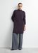 COMMA Robe en maille avec col montant et détails côtelés femme