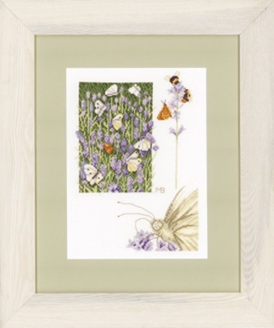 Lanarte PN-0147505 Borduurpakket Lavendel field with Butterfly