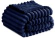 Merkloos / Sans marque BeiJingLiangPinJiaZuoKeJiWenHuaFaZhanYouXianGongSi Fleece Deken - Extra Zacht en Warm - Voor op de Bank, als Sprei of Knuffeldeken - Donkerblauw 130x150 cm