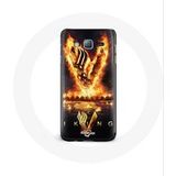 Maniacase Hoesje voor Samsung Galaxy J7 2016 Vikings Series Seizoen 6 logo V Zwaard van Vuur Zwarte Achtergrond