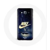 Nike Etui voor Samsung Galaxy J3 2016 Logo Gold Starry Night Maniacase