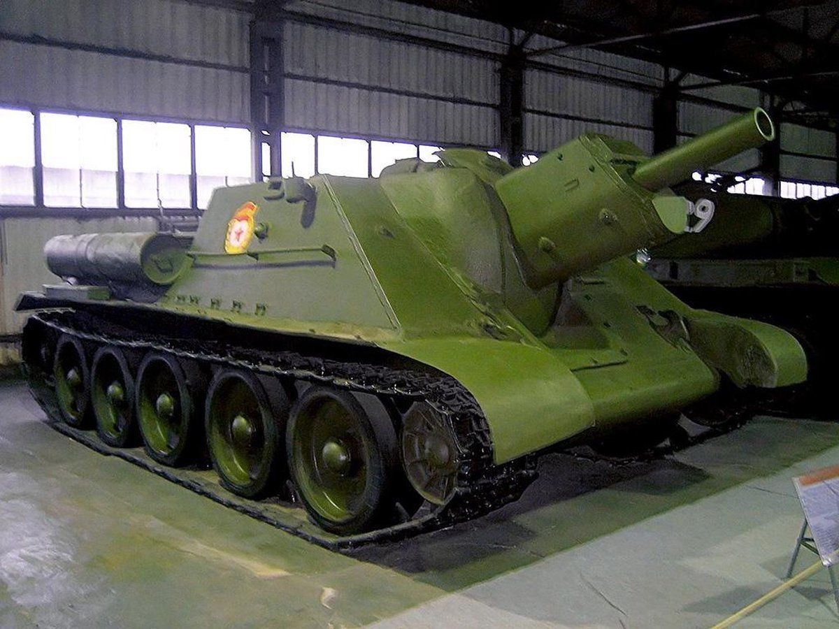 Zvezda 5043 1:72 SU-122 Soviet Tank Destroyer - Modelbouwset