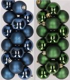 Decoris Kaemingk B.V. 32x stuks kunststof kerstballen mix van donkerblauw en donkergroen 4 cm