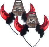 Henbrandt Halloween diable cornes avec fourrure - 2x - serre-tête - rouge/noir - plastique