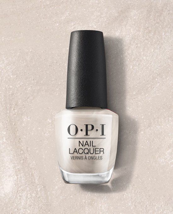OPI Nail Lacquer Hands In The Clouds 15ml Wit Mat Sneldrogend