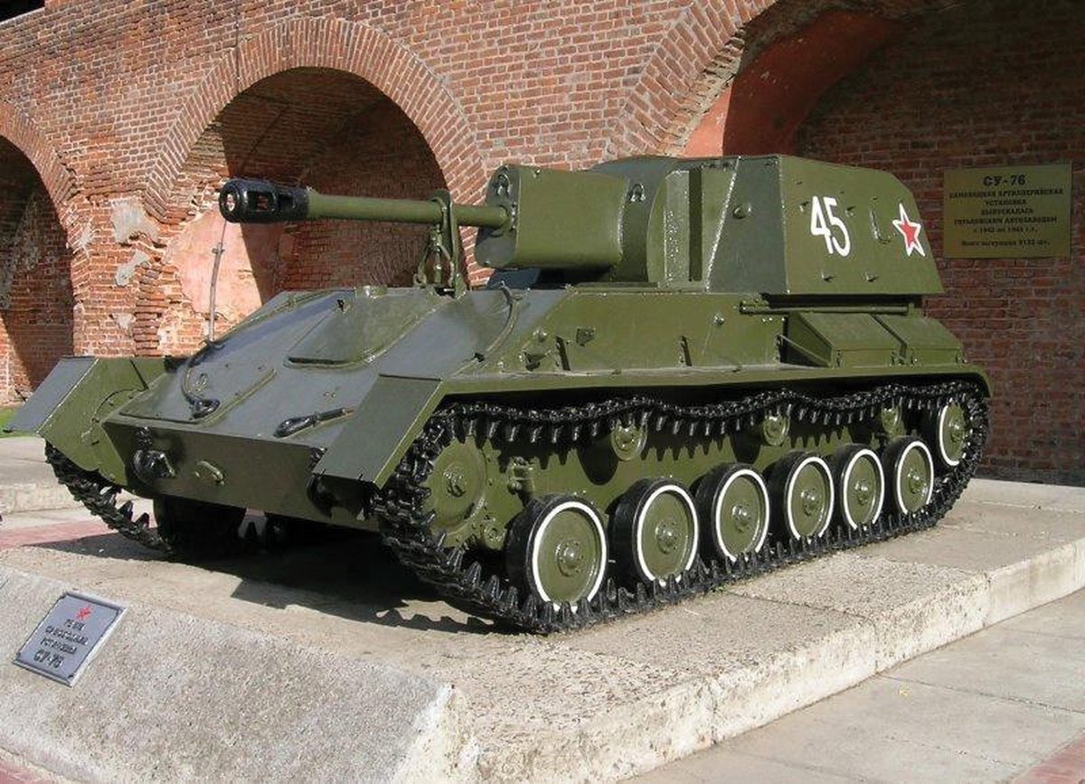 Zvezda - Su-76m Soviet S.p.gun (Zve6239)