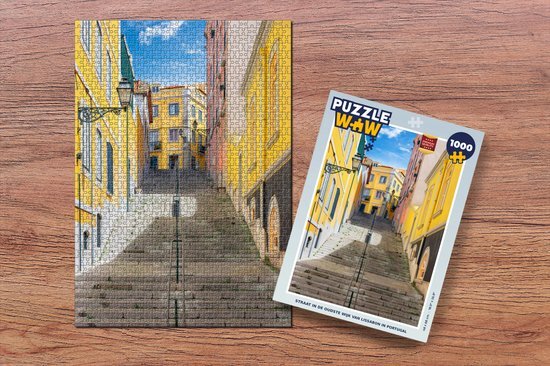 MuchoWow Puzzel Straat in de oudste wijk van Lissabon in Portugal - Legpuzzel - Puzzel 1000 stukjes volwassenen