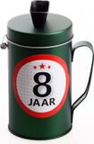 Shoppartners Spaarpot - 8 jaar geworden thema - verjaardag cadeau - Blik met sticker van 9 cm - blik in groen