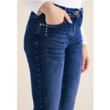 Jeans à jambe ajustée