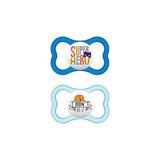 MAM Fopspeen Air S234 schild met extra grote gaten voor de gevoelige huid, SkinSoftTM siliconenzuiger voor 16 maanden, blauw (2 stuks) met automatische sterilisatiedoos, Willekeurige modellen