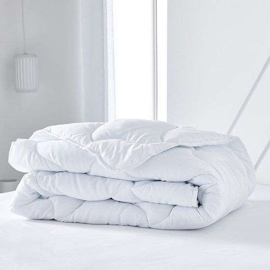 Essential 4-seizoenen dekbed 220x240 cm - Wit - Synthetisch