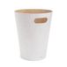 Umbra Woodrow prullenbak met capaciteit van 7,5 liter, Beukenhout, Wit/naturel