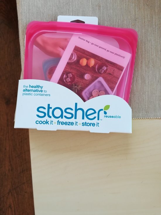 stasher bag Stasher de Herbruikbare sandwich sized bag raspberry