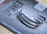 Carp Whisperer Spinner Rig Hook - Size 2 - Black Edition - 10 Pieces