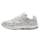 Nike P-6000 "Light Bone Pale Ivory" Sneakers Unisex Maat 36.5 Grijs/Zilver