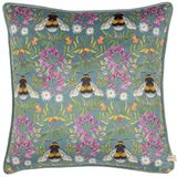 Wylder Nature Huis van Bloei Zinnia Bee Herhaal Polyester Gevuld Kussen