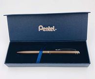 Pentel BL2007 EnerGel Gel roller, hoogwaardig, intrekbaar, 0,7 mm punt, metalen behuizing, mat, bruin, geschenkdoos