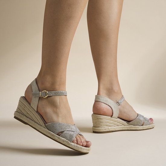 Tamaris Espadrilles goud Textiel - Dames - Maat 37