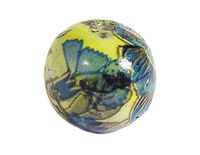 Keramische bal geel versierd met bruin en groen landschap diameter. 20mm. 50u