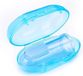 Go Go Gadget Babytandenborstel: Perfect voor Doorkomende Tandjes & Tandvlees Massage | Silicone Vingertandenborstel incl. Blauw Opbergdoosje voor Baby & Peuter