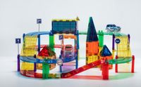 Playmags 200-delige Magnetische Tegel Racetrack met 2 Gemotoriseerde Raceauto's