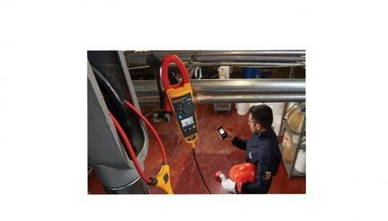Fluke 374 FC Digital Multimeter | CAT III 1000 V | CAT IV 600 V