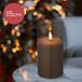 Lumineo LED kaars cedar bruin met rook grijs glas en vlam effect - 7,5 x 15cm - voor binnen