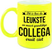 Bellatio Decorations Shoppartners Bv Dit is hoe de leukste en meest geweldige collega eruitziet - koffiemok - neon geel - 330 ml