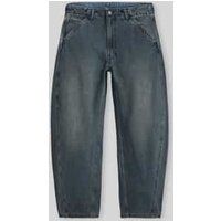 Levi's barrel jeans setting the pace