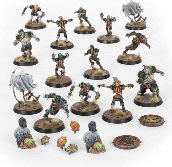 Games Workshop Blood Bowl: Necromantic Horror Team - Plastic - 5011921138838