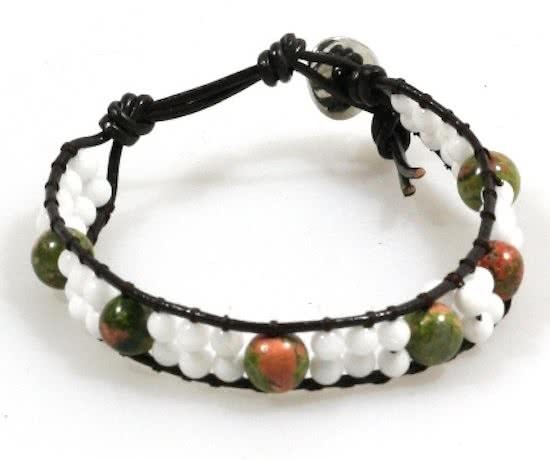 Heaven Eleven heren Armband leer met witte stenen en met groen en bruin kralen