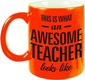 Bellatio Decorations Shoppartners Bv This is what an awesome teacher looks like mok / beker - 330 ml - neon oranje