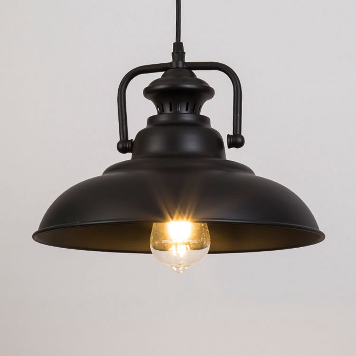 Homestyle Pro Zwarte robuuste hanglamp – kamerlamp – Plafondlamp – Keukenlamp – Ø38 cm – Zwart – Metaal – Halfrond – Industrieel – Stoer – in lengte verstelbaar – E27 – 240V – zonder lichtbron