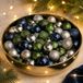 Merkloos / Sans marque Kaemingk B.V. Kunststof kerstballen - mix 42x 3 cm - donkergroen - zilver - donkerblauw